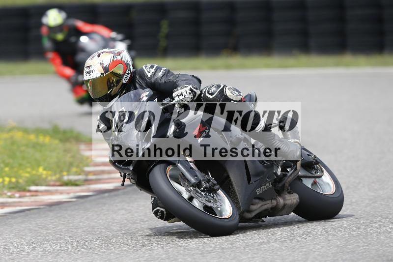 /37 28.07.2025 Dunlop Ride und Test Day ADR/Trackday Erfahren gelb Trackday schnell  rot/46